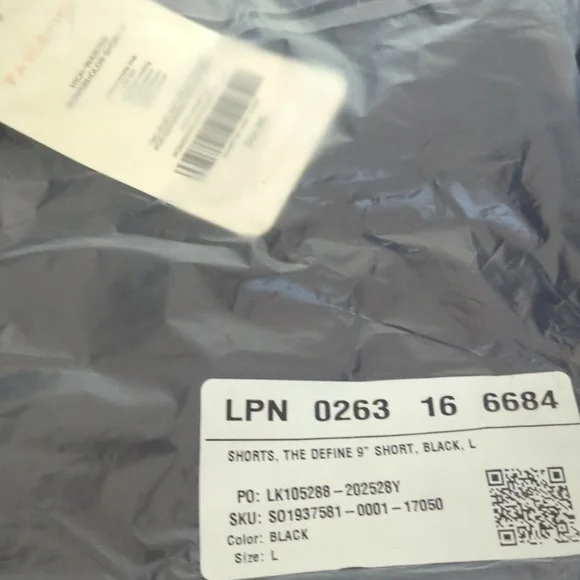 Fabletics Define PowerHold High-Waisted 9'' Short- L - Picture 2 of 6